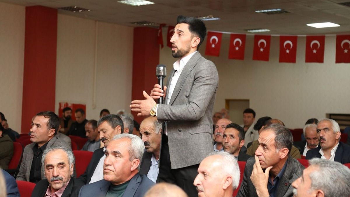 Van'da mahalle muhtarlar toplantıları devam ediyor