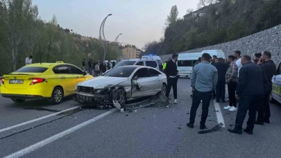 Bitlis’te trafik kazası: 8 yaralı