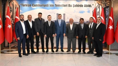 Vali Çiftçi, muhtarları kabul etti