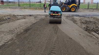 Ağrı Belediyesi’nden Yol Konforunu Artıracak Asfalt Hamlesi