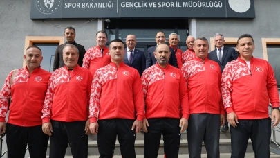 Karate Milli Takımı’ndan Ağrı İl Müdürü Çelebi’ye Teşekkür Ziyareti
