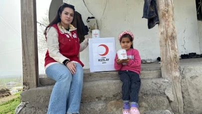 Kızılay Ağrı Şubesi’nden İhtiyaç Sahiplerine Gıda Yardımı