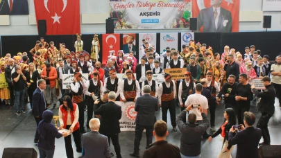 Ağrı Halk Oyunlarında Türkiye Birincisi Oldu
