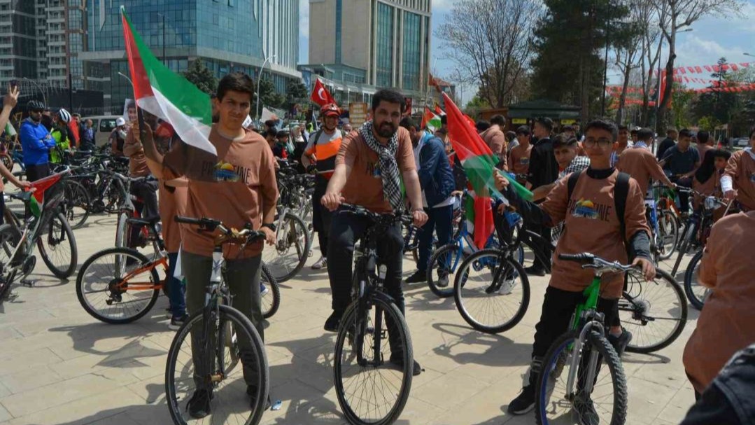 Gazze için sür ve diren etkinliği düzenlendi