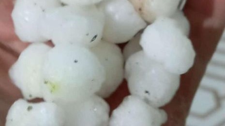 Misket büyüklüğündek dolu yağışı korkuttu