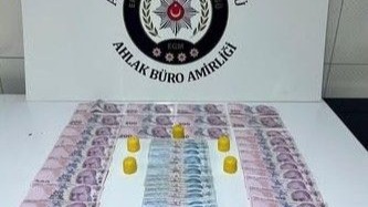 Emniyet yetkilileri kumar oynayan 4 kişiye 36 bin 988 TL ceza kesti