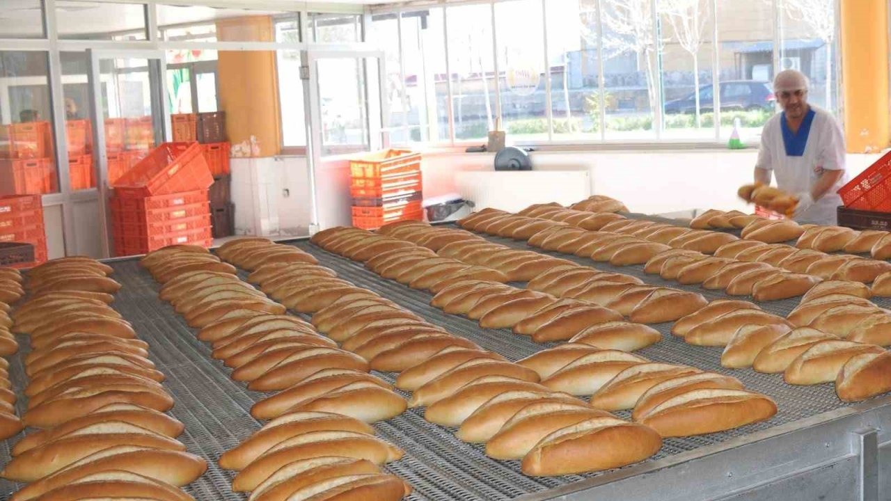Muş’ta ekmeğin gramajı arttı, fiyatı 12,5 TL’ye yükseldi