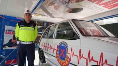 Erzincan’da polis uygulamalı trafik eğitimi verdi
