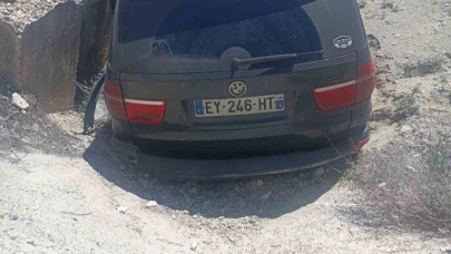 Darende’de araç yol kenarına devrildi: 1 yaralı