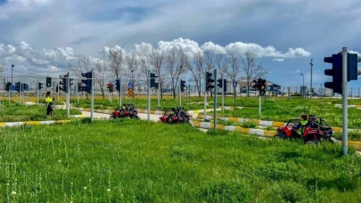 Van Büyükşehir Belediyesinden öğrencilere trafik eğitimi