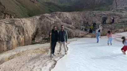 Van’ın Pamukkalesi ziyaretçi akınına uğradı