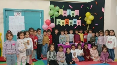 Diyadin’de miniklere ortak doğum günü sürprizi