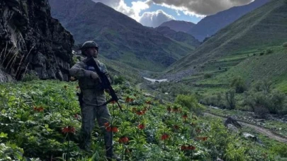 Jandarmadan ters lalelere sıkı koruma