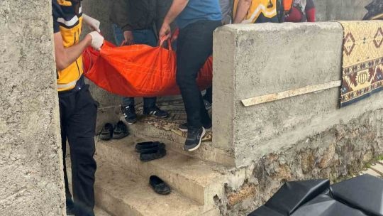 200 kilo ağırlığındaki kadın hastaneye nakledildi