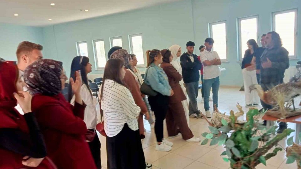 Muş'ta öğrenciler yaban hayvanlarını ve doğayı yakından tanıdı