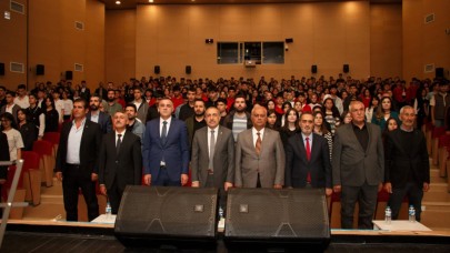 Erciş’te Liseler Arası Siyer-i Nebi Bilgi Yarışması Coşkusu