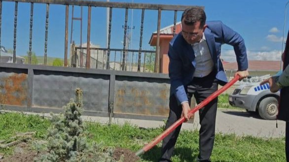 Ağrı'nın Tutak ilçesinde "Orman benim" etkinliği gerçekleştirildi