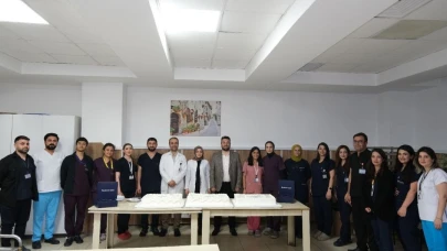 Van'da Hemşireler Günü kutlandı