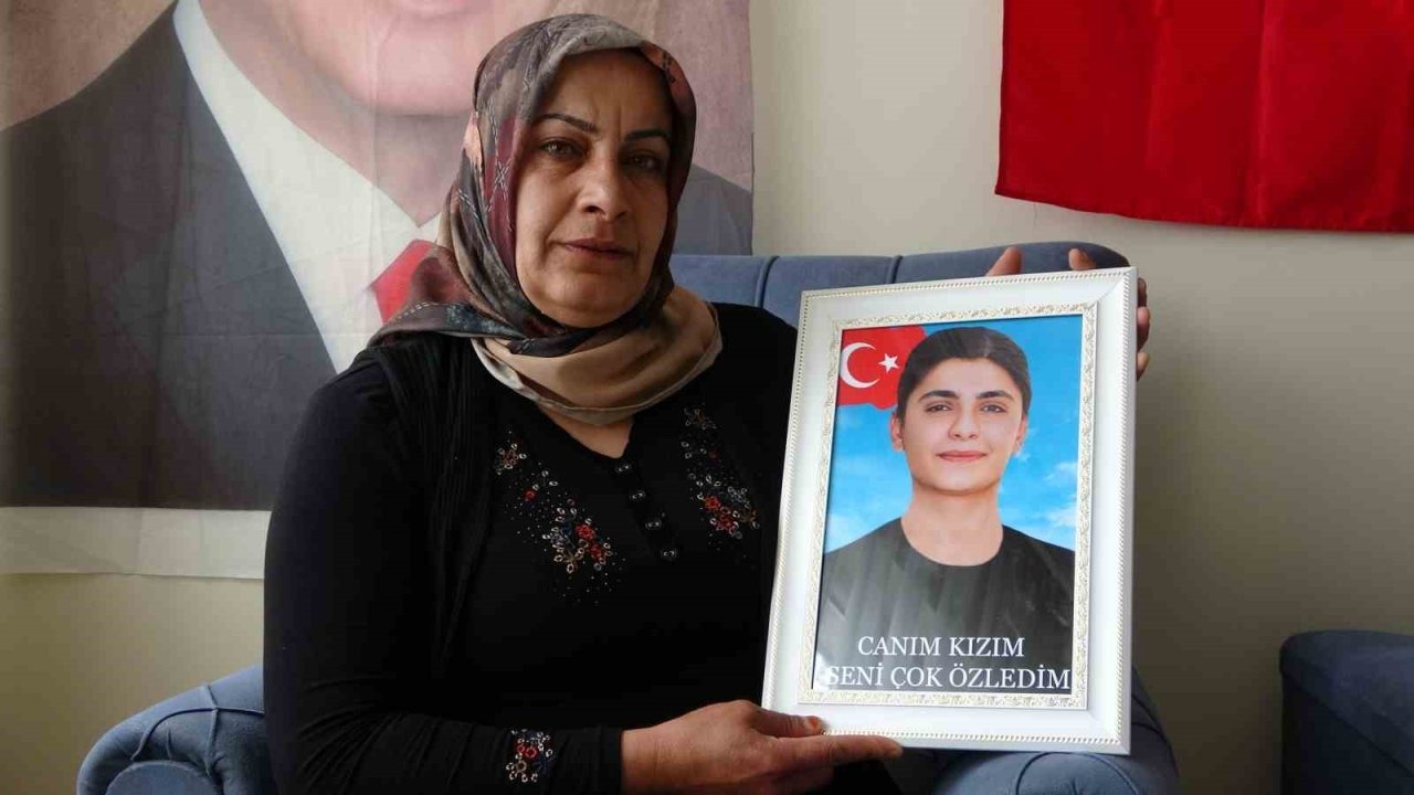 Van'da kızı dağa kaçırılan Vanlı anne: "Yüreği yanan annelerin duaları kabul oldu"