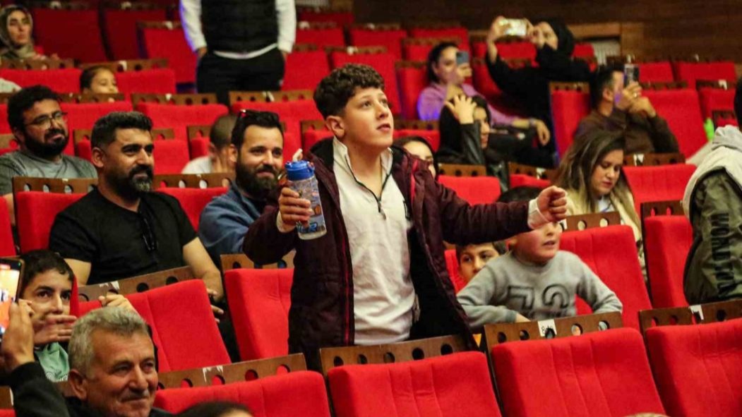 Van Büyükşehir Belediyesinden engellilere özel konser
