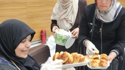 Van’da Gazze için hayır çarşısı düzenlendi