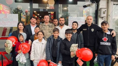 Bitlisli esnaftan engellilere yemek ikramı