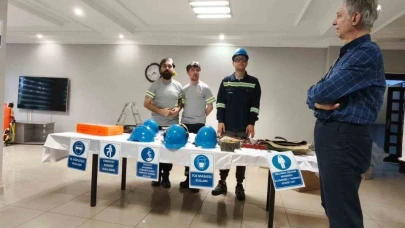Kars’ta ‘Bana bir şey olmaz abi’ oyunu sahnelendi
