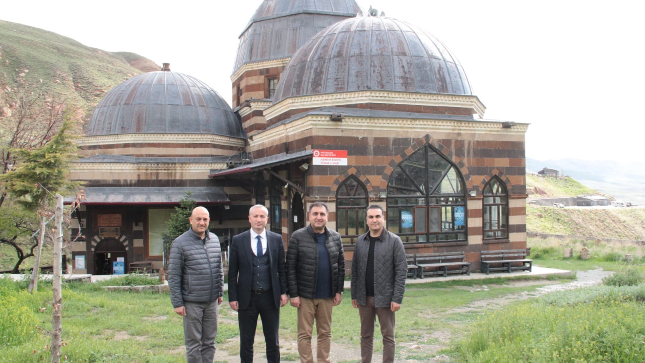 MEB Yöneticilerinden Ağrı’nın Sarayı’na Ziyaret
