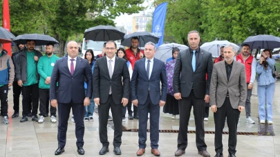 Ağrı’da 19 Mayıs’ın 106. Yılı Çelenk Töreniyle Kutlanmaya Başladı