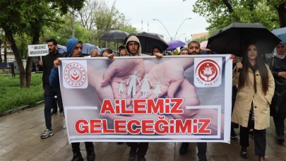 Ağrı’da “Aile Haftası” dolayısıyla Kortej Yürüyüşü düzenlendi