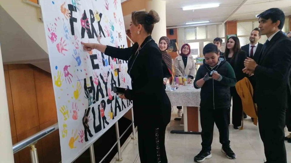 Erzurum Hınıs’ta anlamlı etkinlik
