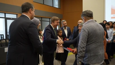 Erzincan'da 24 örnek aileye şilt takdim edildi