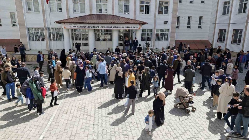 Tatvan’da OKS sınavına rekor başvuru