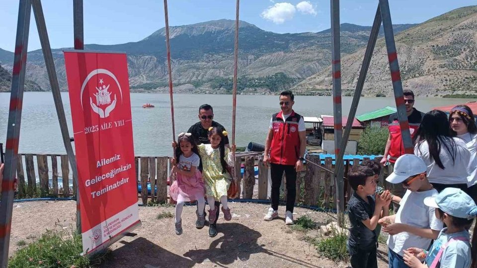 Erzurum'da şehit aileleri, aile yılı programında tarihle ve doğayla buluştu