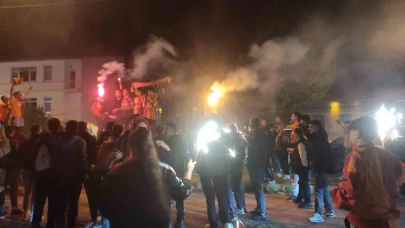Galatasaray taraftarları Ardahan’da şampiyonluğu kutluyor