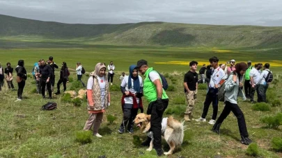 Doğaseverler, Erciş’in gizli cenneti Meydan Yaylası’nda buluştu