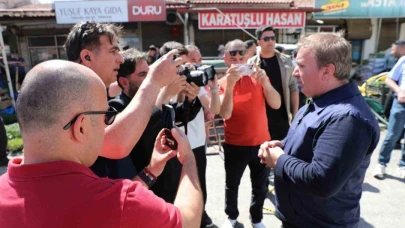 Vali Aydoğdu, Buğday Meydanı esnafına geçmiş olsun dileklerini iletti