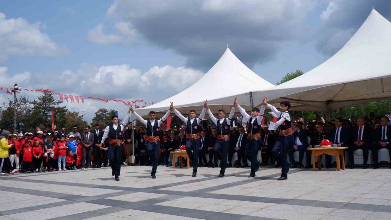 Erzurum’da 19 Mayıs coşkusu