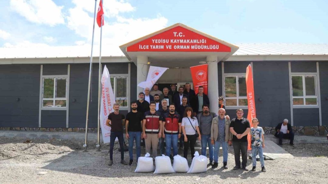 Bingöl’de üreticilere yüzde 75 hibeli 8 ton kuru fasulye tohumu dağıtıldı