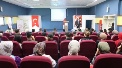 Ağrı’da “Aile Yılı” Kapsamında Bilinçlendirme Programı Düzenlendi