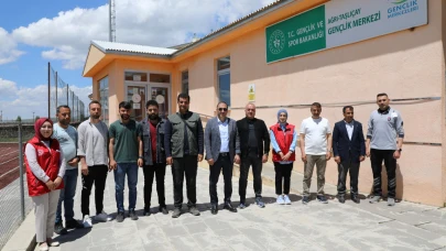 İl Müdürü Çelebi, Taşlıçay’daki Gençlik Merkezi ve Spor Tesislerini İnceledi