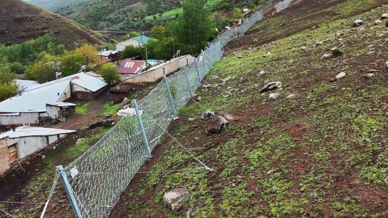 Bingöl’de kaya tehlikesine karşı önlem
