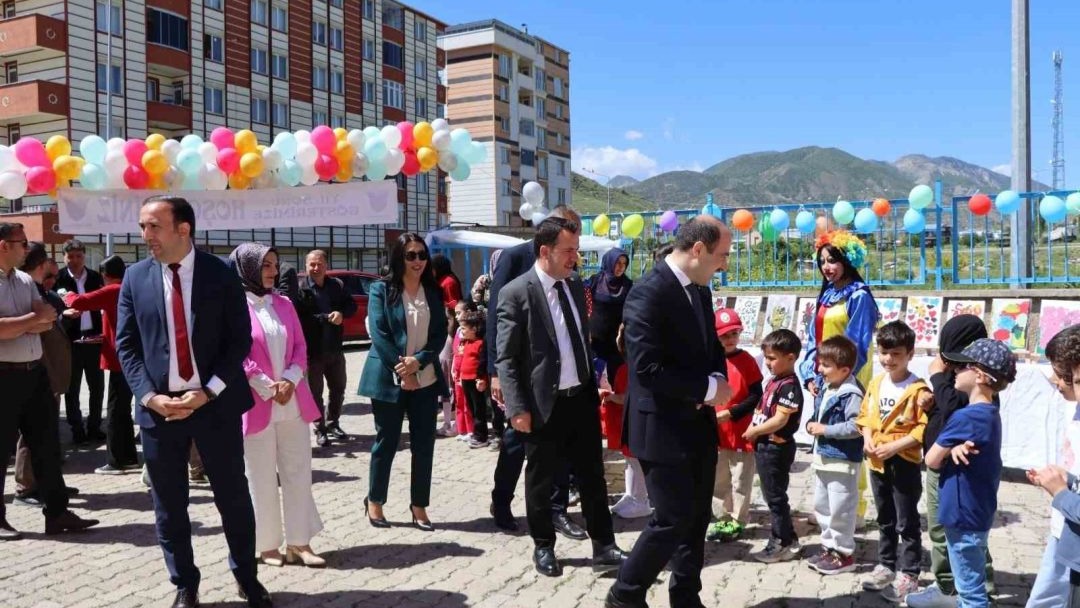 Oltu Nene Hatun Mesleki ve Teknik Anadolu Lisesi’nden yıl sonu sergisi