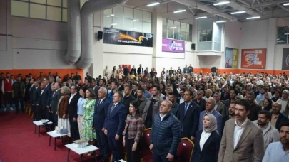 Bulanık’ta ‘Anadolu Türküleri Halk Konseri’ne yoğun ilgi