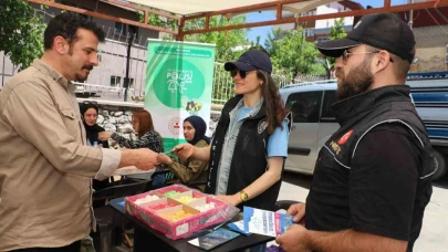 "En İyi Narkotik Polisi: Anne" standına açıldı