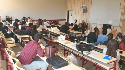 Atatürk Üniversitesi Turizm Fakültesi’nde Erzurum Türküleri ve Faruk Kaleli konuşuldu