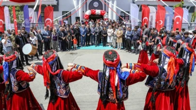 Dört farklı noktada gençlik merkezinin açılışı yapıldı