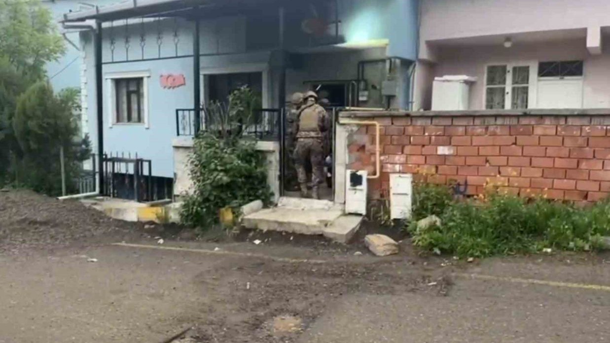 Emniyet Güçlerinden Tefeci operasyonu: 2 kişi tutuklandı