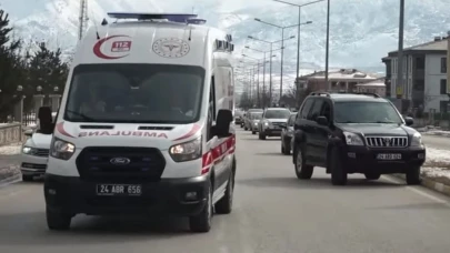 Emniyet ekipleri fermuar sistemi ile yol vermenin yaşamsal önemini anlattı