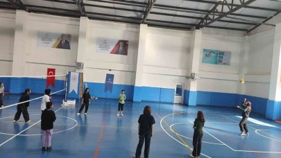 Muş Varto’da voleybol kursuna yoğun ilgi